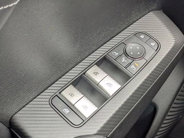 2026 Alloy Silver Metallic Mitsubishi Outlander SE FWD SUV