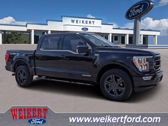 2023 Black Metallic Ford F-150 XLT 4X4 Truck