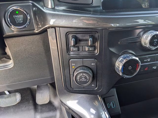 2023 Black Metallic Ford F-150 XLT 4X4 Truck