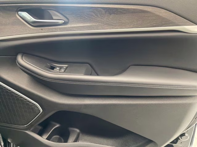 2026 Diamond Black Crystal Pearlcoat Jeep Grand Cherokee L Limited 4X4 SUV