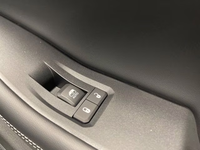 2026 Diamond Black Crystal Pearlcoat Jeep Grand Cherokee L Limited 4X4 SUV