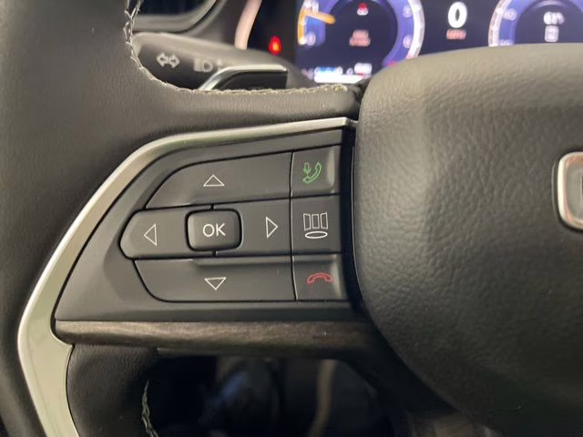 2026 Diamond Black Crystal Pearlcoat Jeep Grand Cherokee L Limited 4X4 SUV