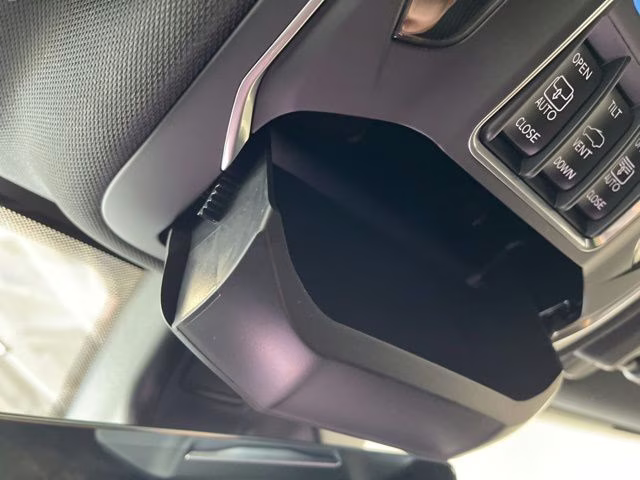 2026 Diamond Black Crystal Pearlcoat Jeep Grand Cherokee L Limited 4X4 SUV