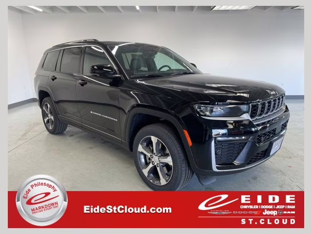 2026 Diamond Black Crystal Pearlcoat Jeep Grand Cherokee L Limited 4X4 SUV