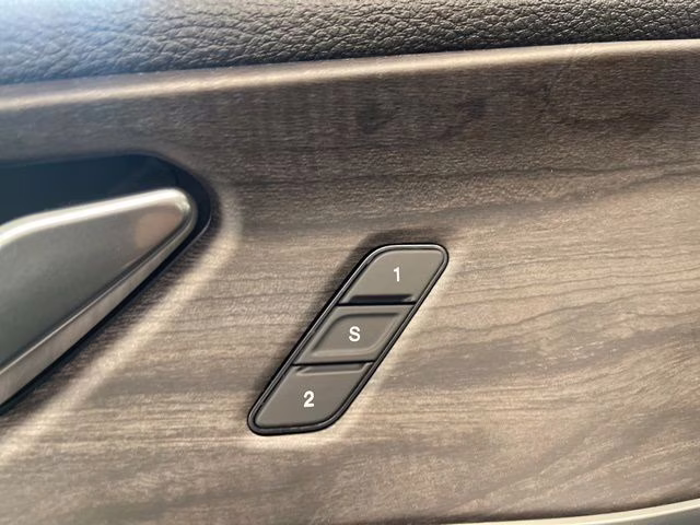 2026 Diamond Black Crystal Pearlcoat Jeep Grand Cherokee L Limited 4X4 SUV