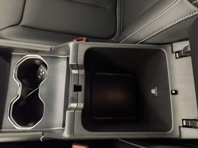 2026 Diamond Black Crystal Pearlcoat Jeep Grand Cherokee L Limited 4X4 SUV