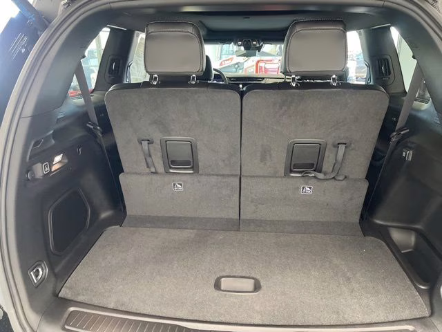 2026 Diamond Black Crystal Pearlcoat Jeep Grand Cherokee L Limited 4X4 SUV