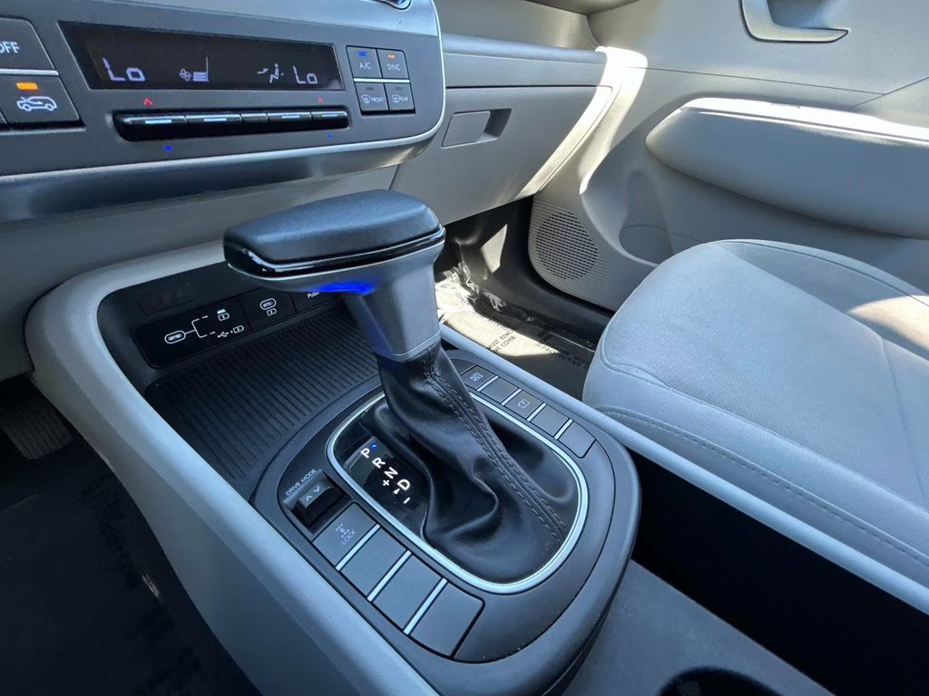 2024 Atlas White Hyundai Kona SEL AWD SUV