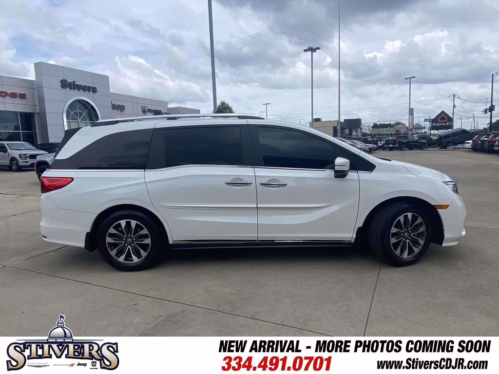 2022 Platinum White Pearl Honda Odyssey EX-L FWD Van