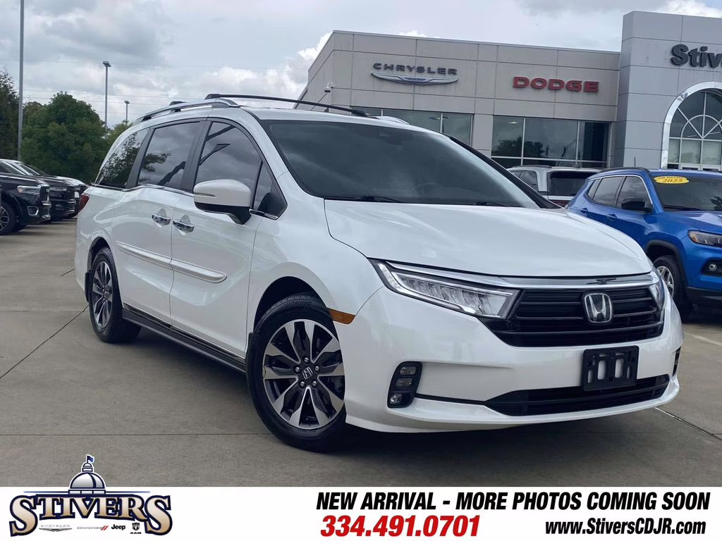 2022 Platinum White Pearl Honda Odyssey EX-L FWD Van