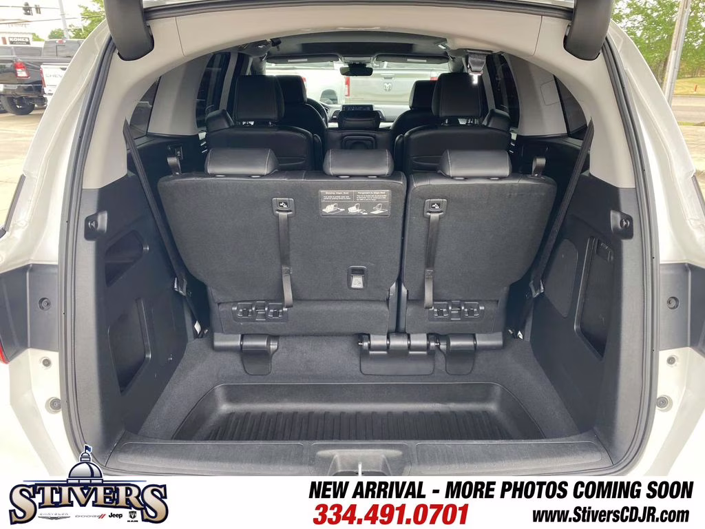 2022 Platinum White Pearl Honda Odyssey EX-L FWD Van