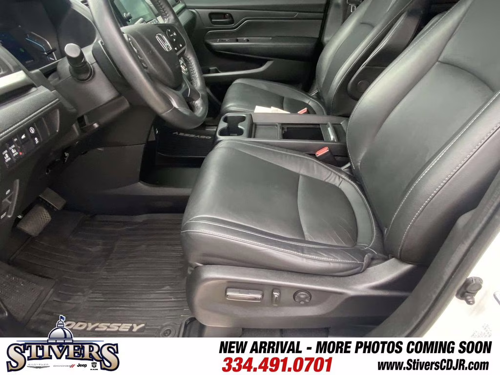 2022 Platinum White Pearl Honda Odyssey EX-L FWD Van