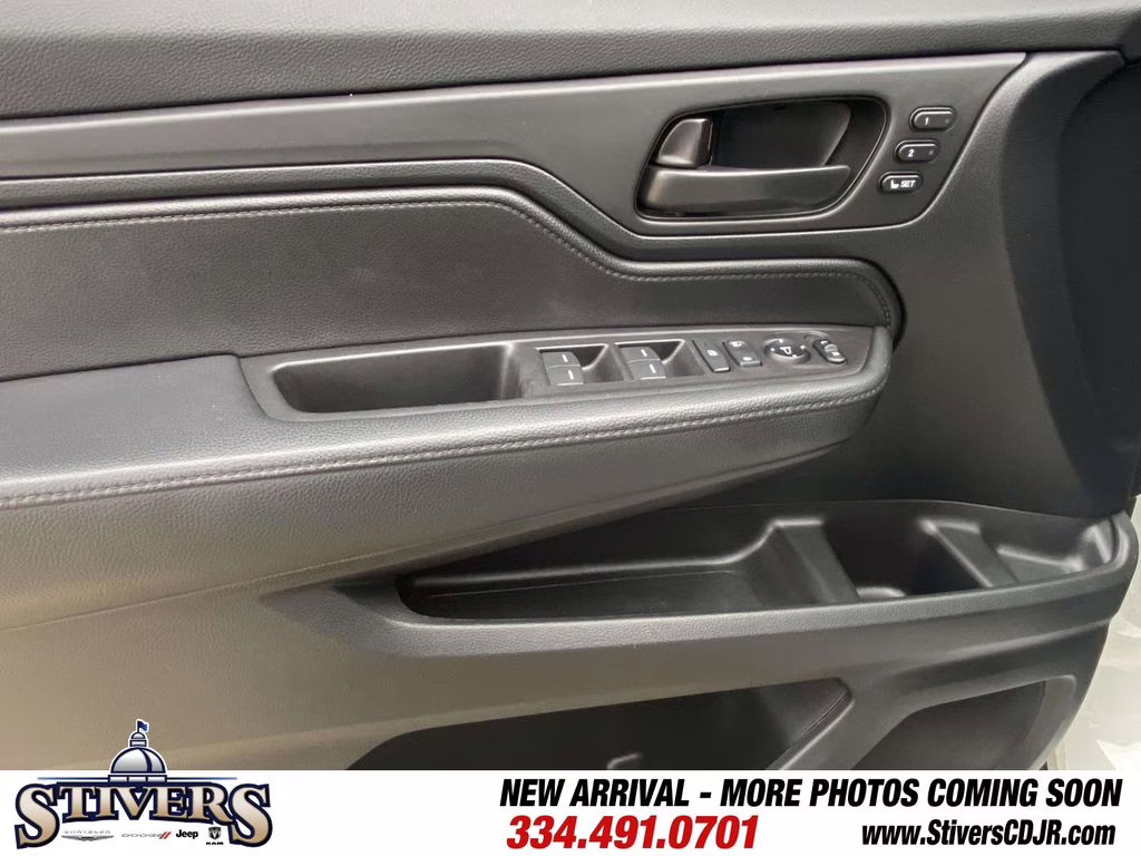 2022 Platinum White Pearl Honda Odyssey EX-L FWD Van