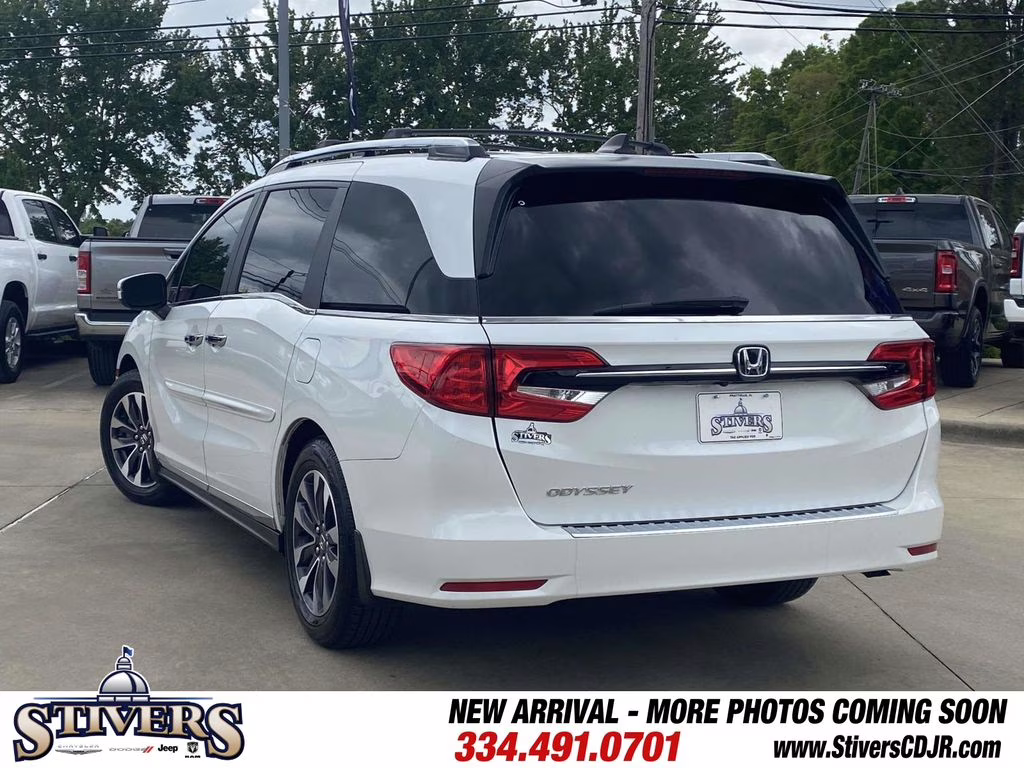 2022 Platinum White Pearl Honda Odyssey EX-L FWD Van