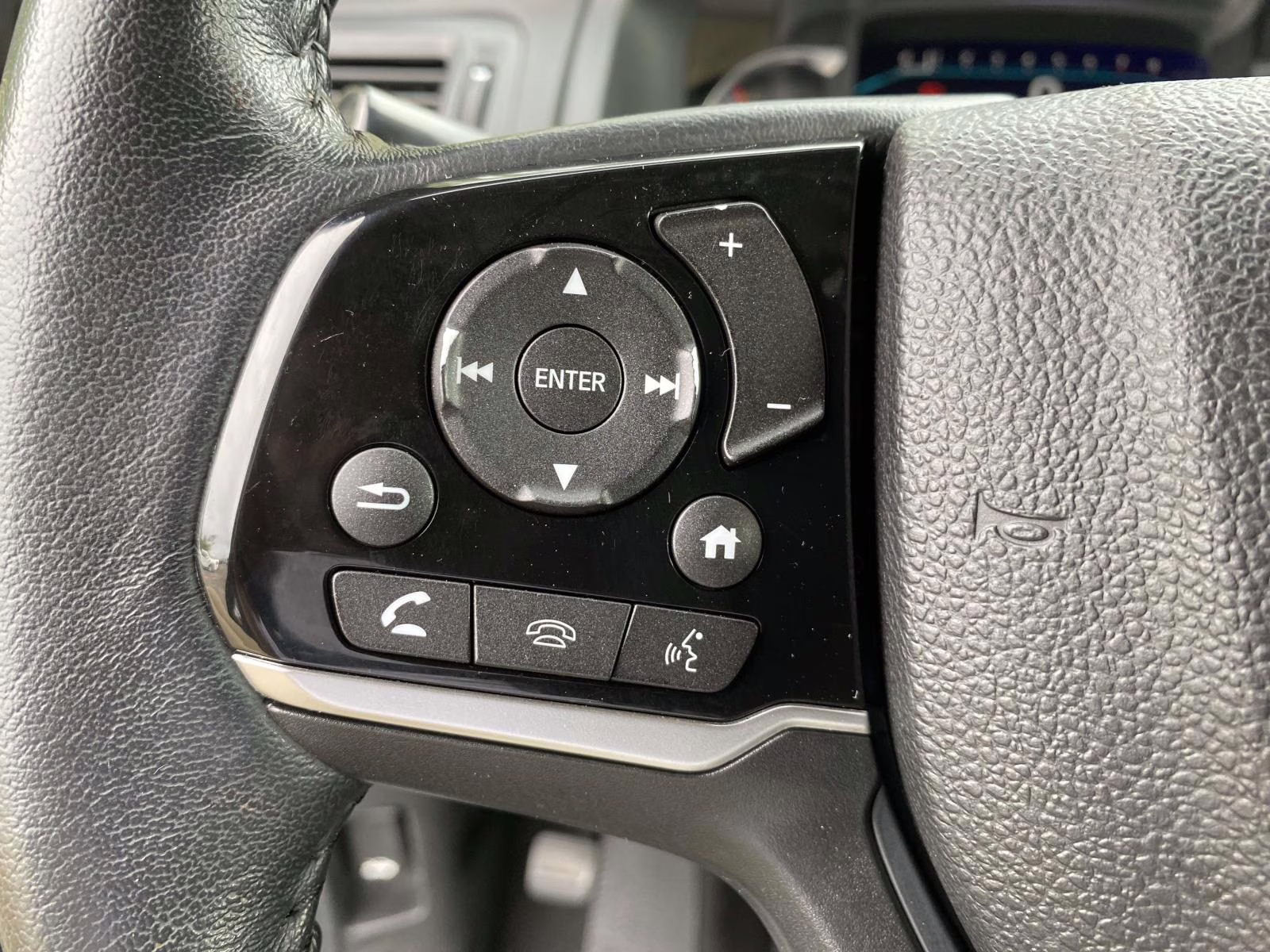 2021 Modern Steel Metallic Honda Passport EX-L FWD SUV