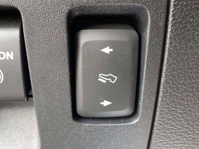 2021 Magnetic Metallic Ford Expedition Max Platinum 4X4 SUV