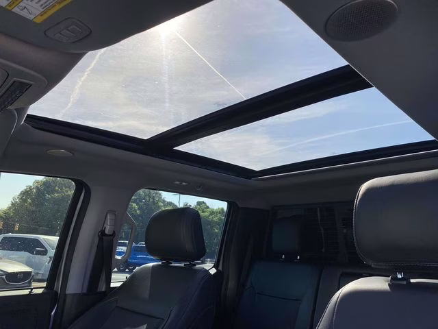 2024 Iconic Silver Metallic Ford Super Duty F-250 SRW Lariat 4X4 Truck