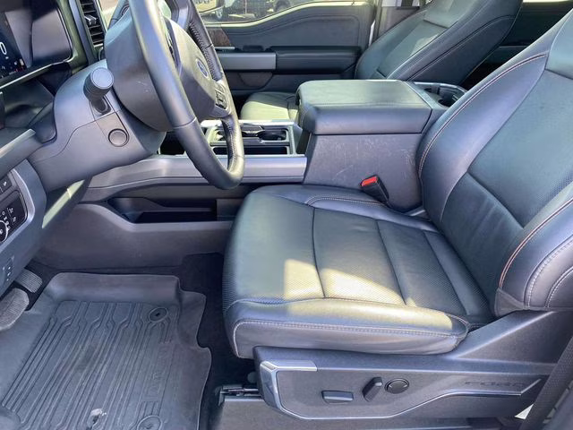 2024 Iconic Silver Metallic Ford Super Duty F-250 SRW Lariat 4X4 Truck