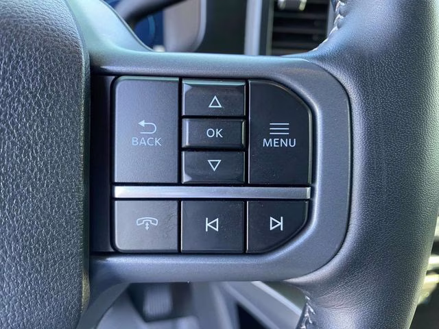 2024 Iconic Silver Metallic Ford Super Duty F-250 SRW Lariat 4X4 Truck