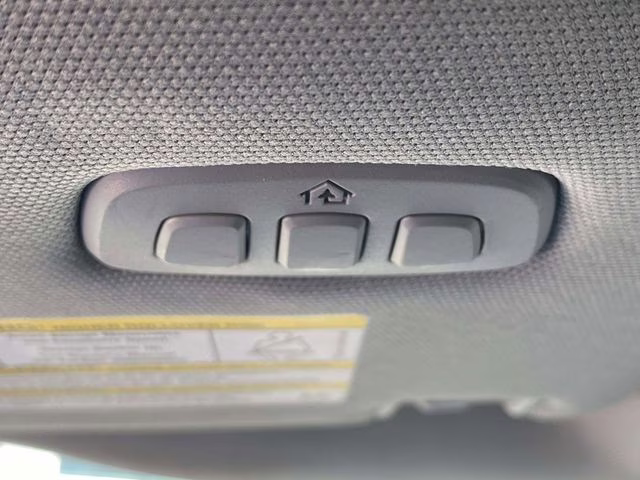 2024 Iconic Silver Metallic Ford Super Duty F-250 SRW Lariat 4X4 Truck