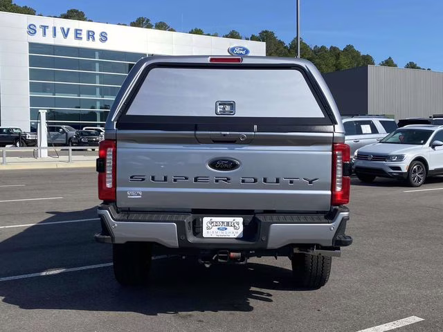 2024 Iconic Silver Metallic Ford Super Duty F-250 SRW Lariat 4X4 Truck