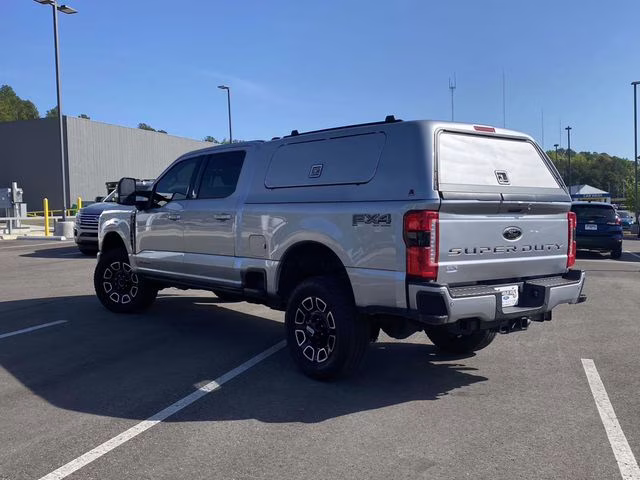 2024 Iconic Silver Metallic Ford Super Duty F-250 SRW Lariat 4X4 Truck