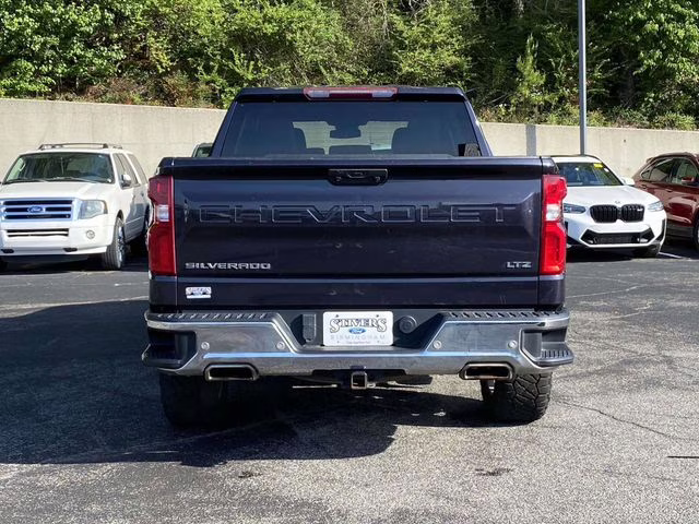 2022 Dark Ash Metallic Chevrolet Silverado 1500 LTZ 4X4 Truck