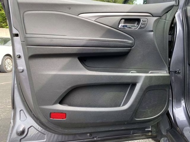 2021 Modern Steel Metallic Honda Passport EX-L FWD SUV