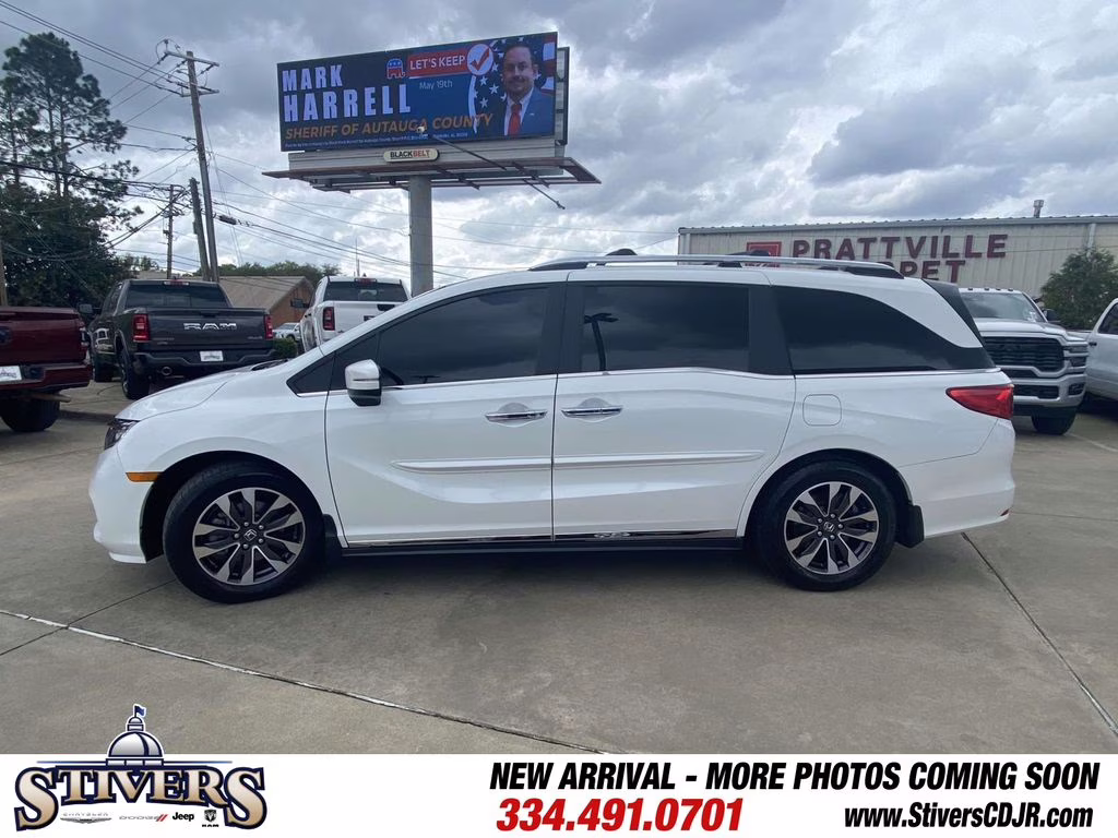 2022 Platinum White Pearl Honda Odyssey EX-L FWD Van