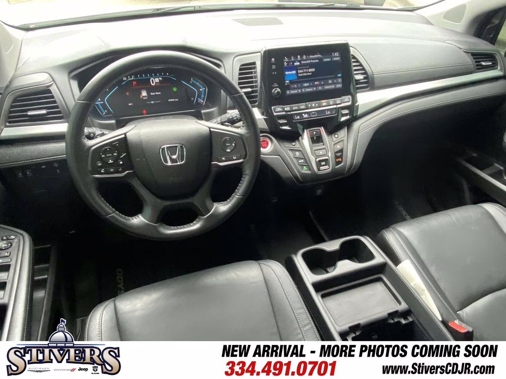 2022 Platinum White Pearl Honda Odyssey EX-L FWD Van