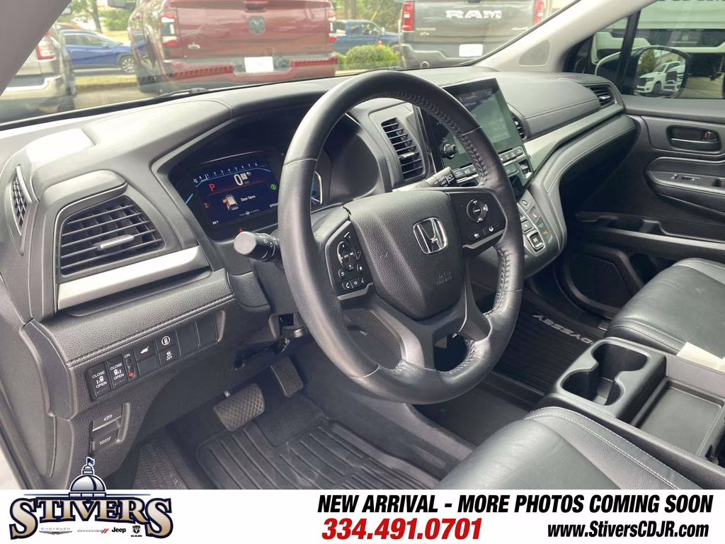 2022 Platinum White Pearl Honda Odyssey EX-L FWD Van