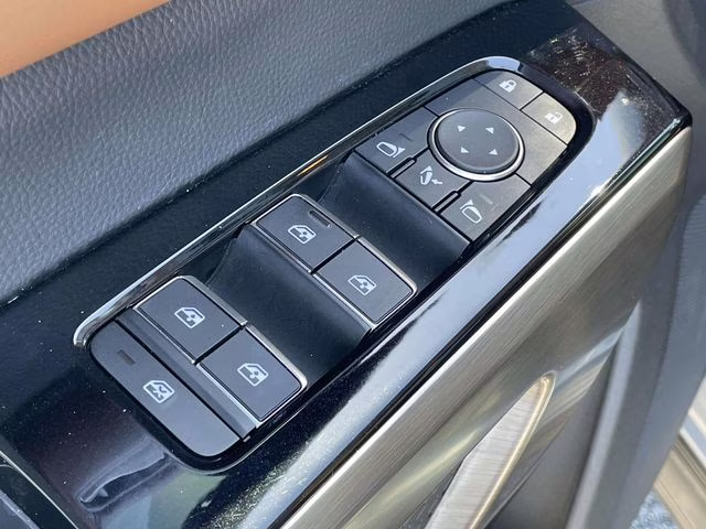 2024 Boulder Gray Pearl Nissan Pathfinder Platinum FWD SUV