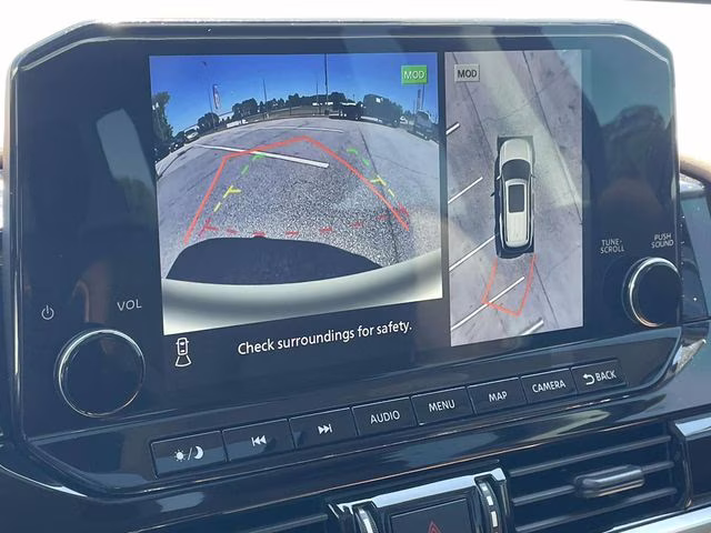 2024 Boulder Gray Pearl Nissan Pathfinder Platinum FWD SUV