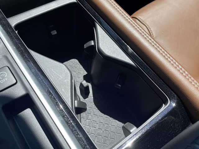 2024 Boulder Gray Pearl Nissan Pathfinder Platinum FWD SUV