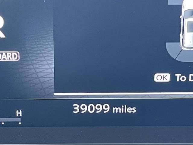 2024 Boulder Gray Pearl Nissan Pathfinder Platinum FWD SUV