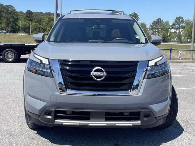2024 Boulder Gray Pearl Nissan Pathfinder Platinum FWD SUV