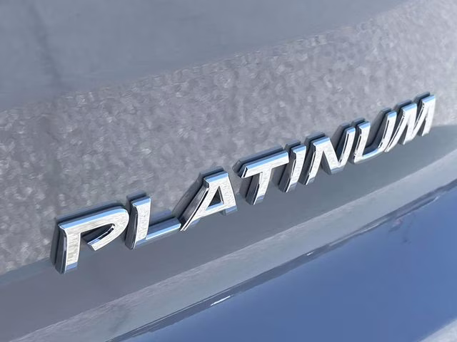 2024 Boulder Gray Pearl Nissan Pathfinder Platinum FWD SUV