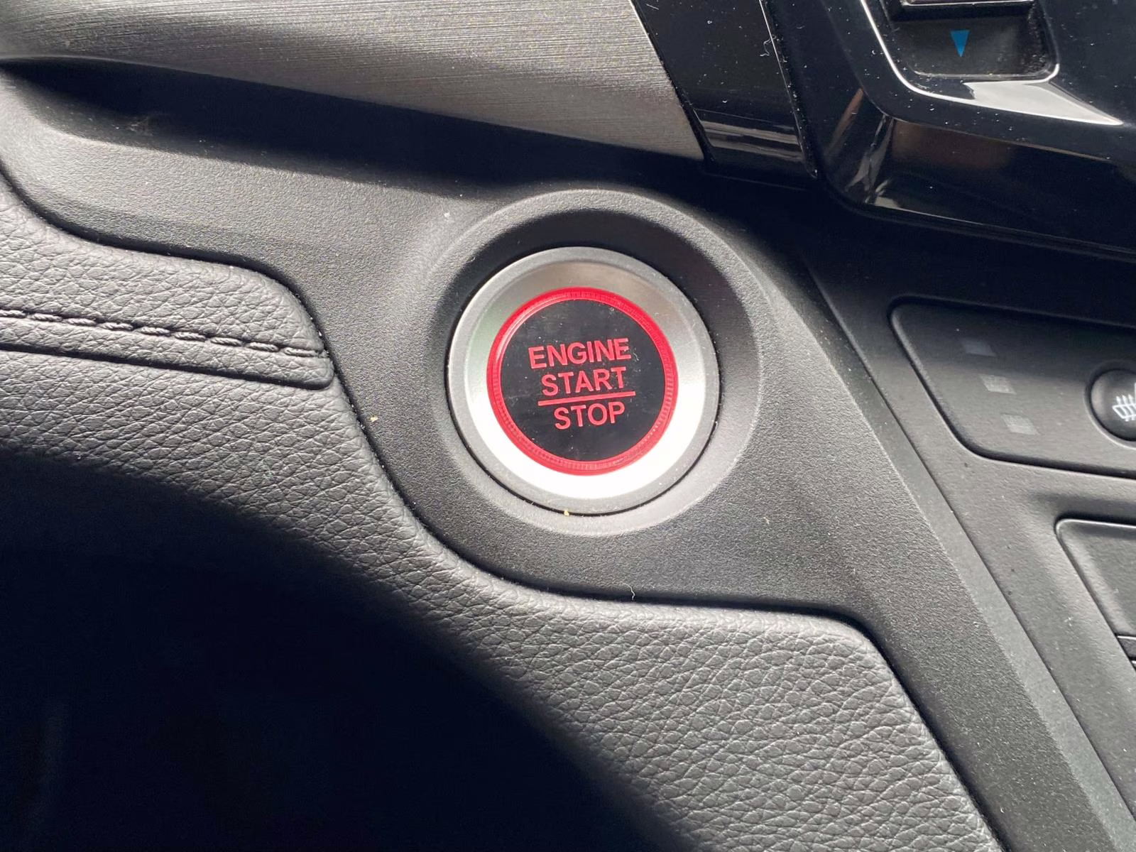 2022 Platinum White Pearl Honda Odyssey EX-L FWD Van