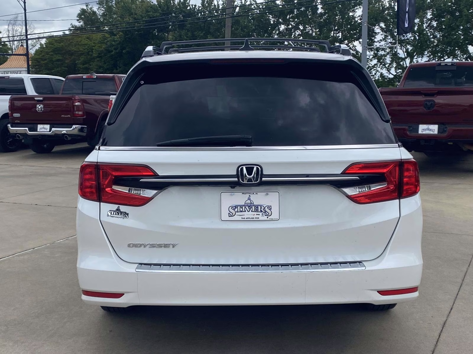 2022 Platinum White Pearl Honda Odyssey EX-L FWD Van