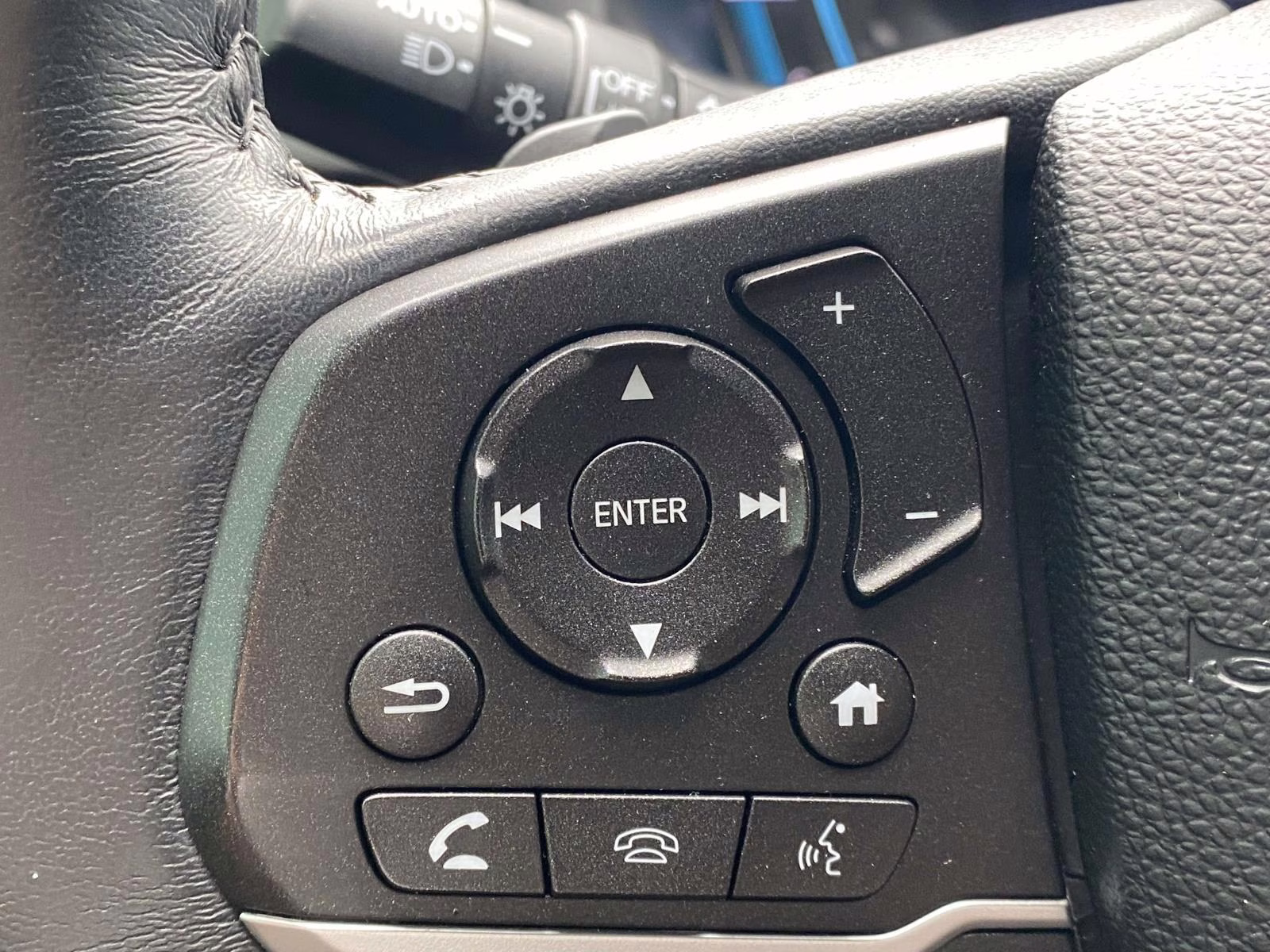 2022 Platinum White Pearl Honda Odyssey EX-L FWD Van