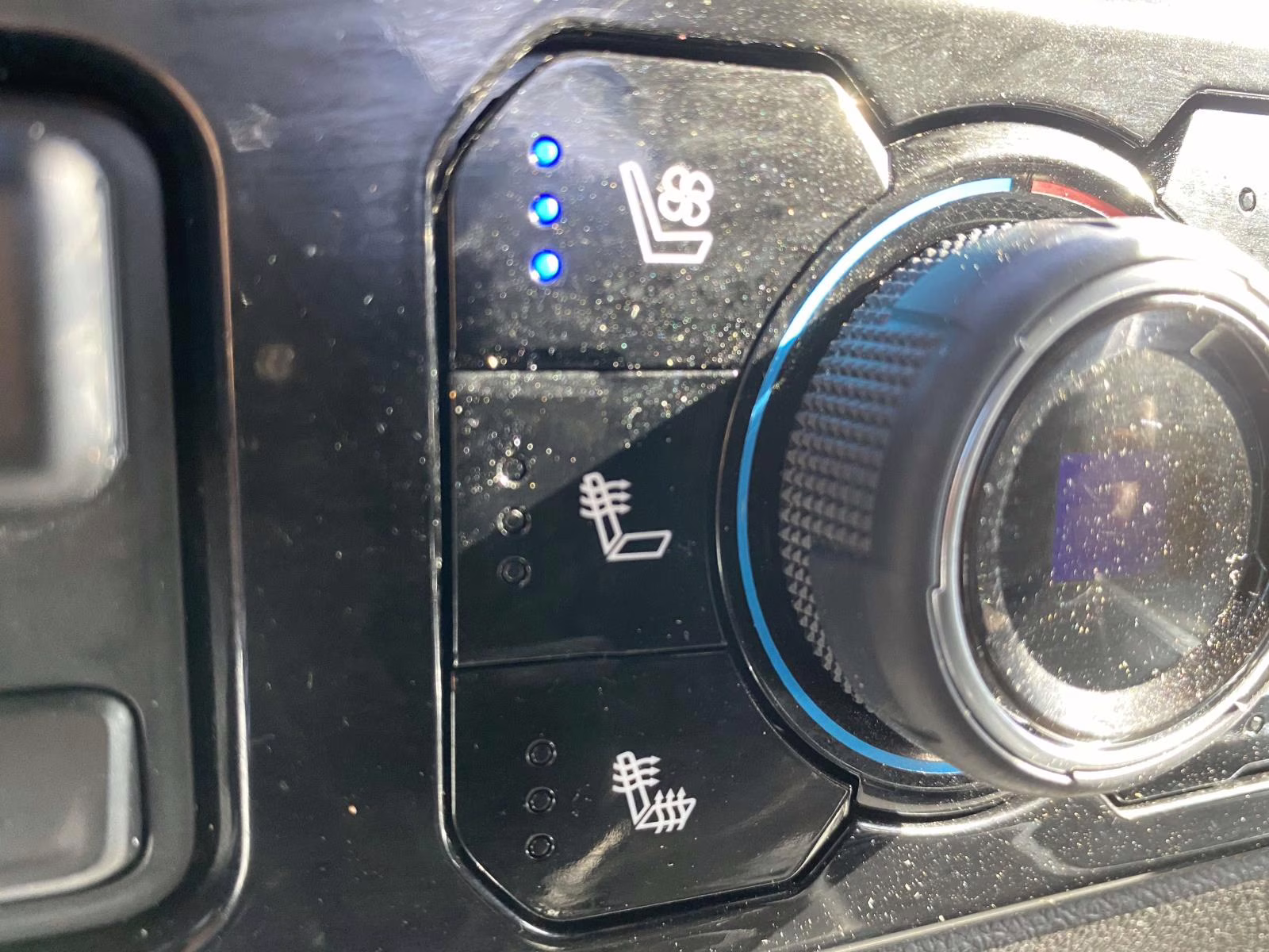 2022 Dark Ash Metallic Chevrolet Silverado 1500 LTZ 4X4 Truck