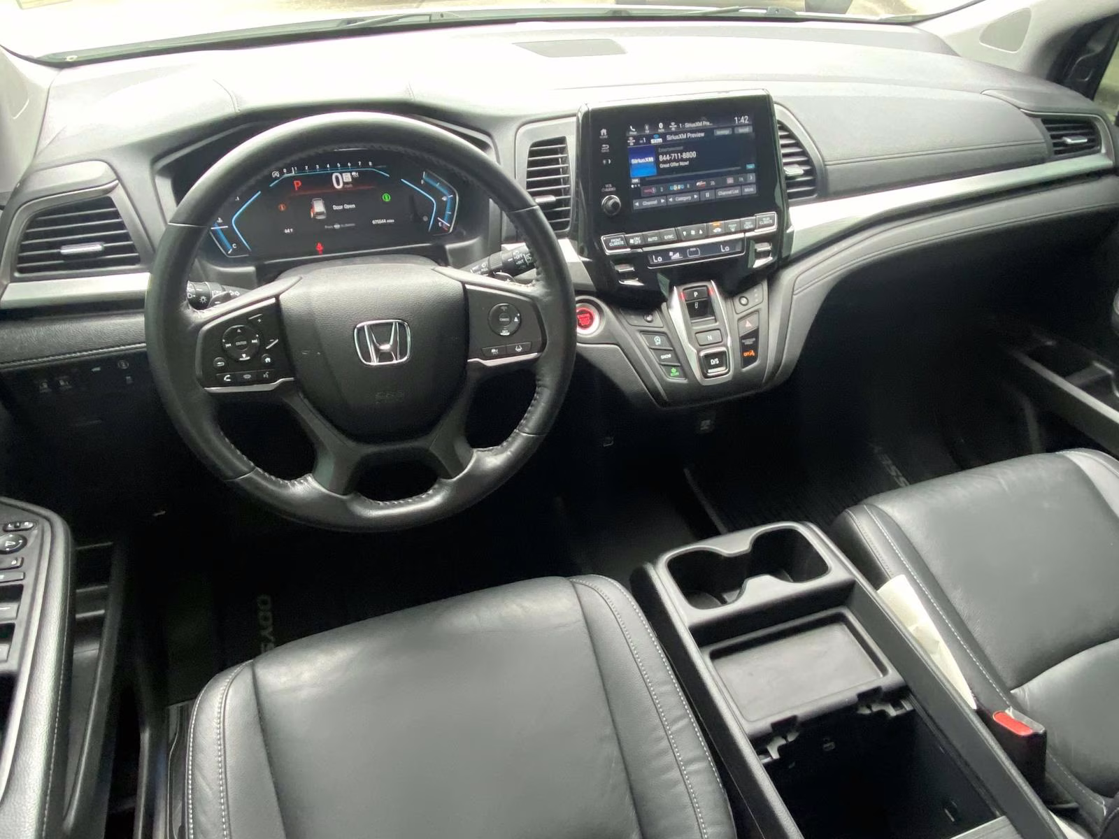 2022 Platinum White Pearl Honda Odyssey EX-L FWD Van