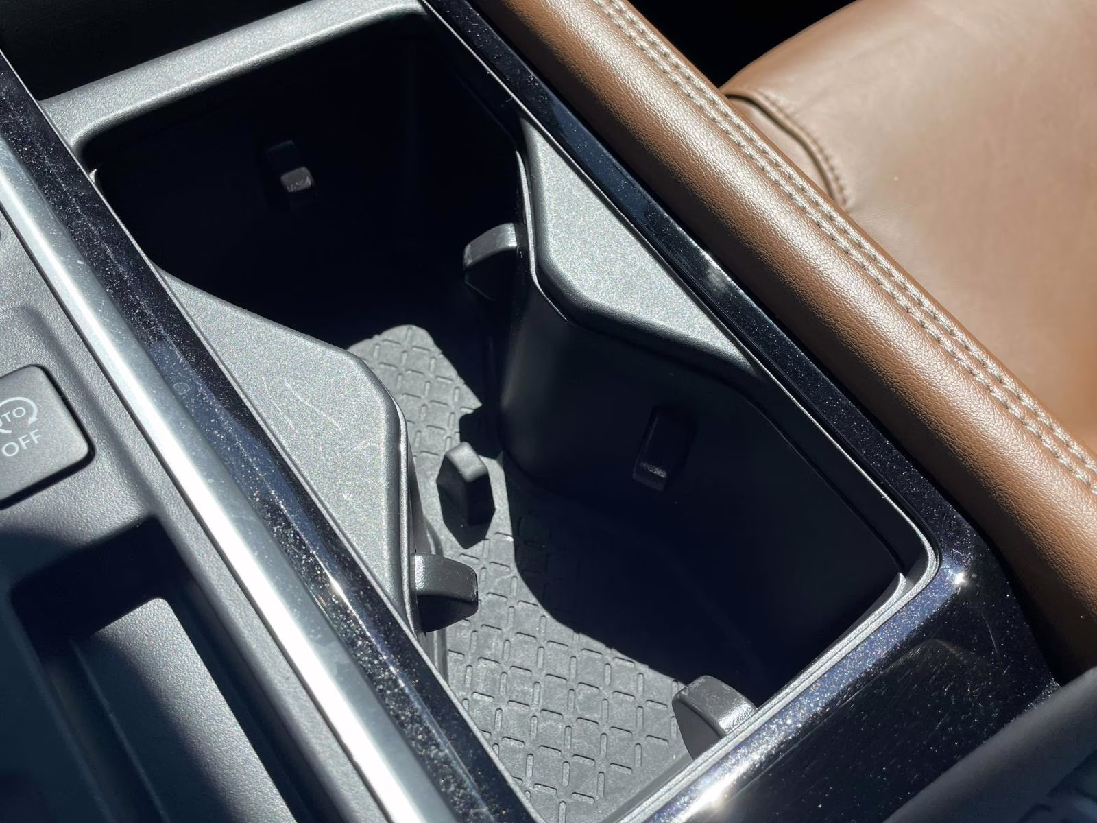 2024 Boulder Gray Pearl Nissan Pathfinder Platinum FWD SUV