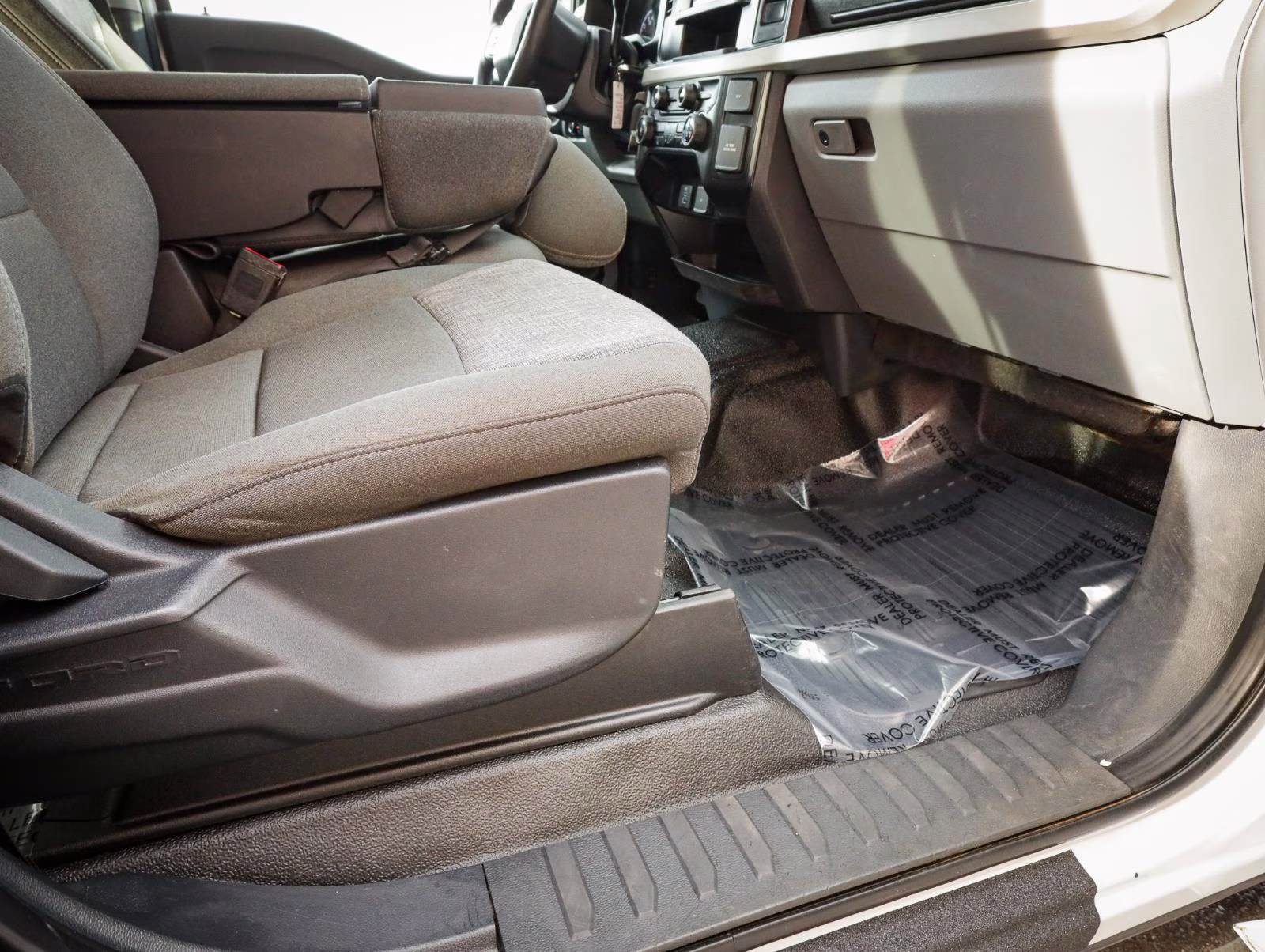 2023 Oxford White Ford Super Duty F-350 SRW XLT 4X4 Truck