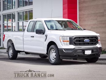2021 Oxford White Ford F-150 XL 4X4 Truck