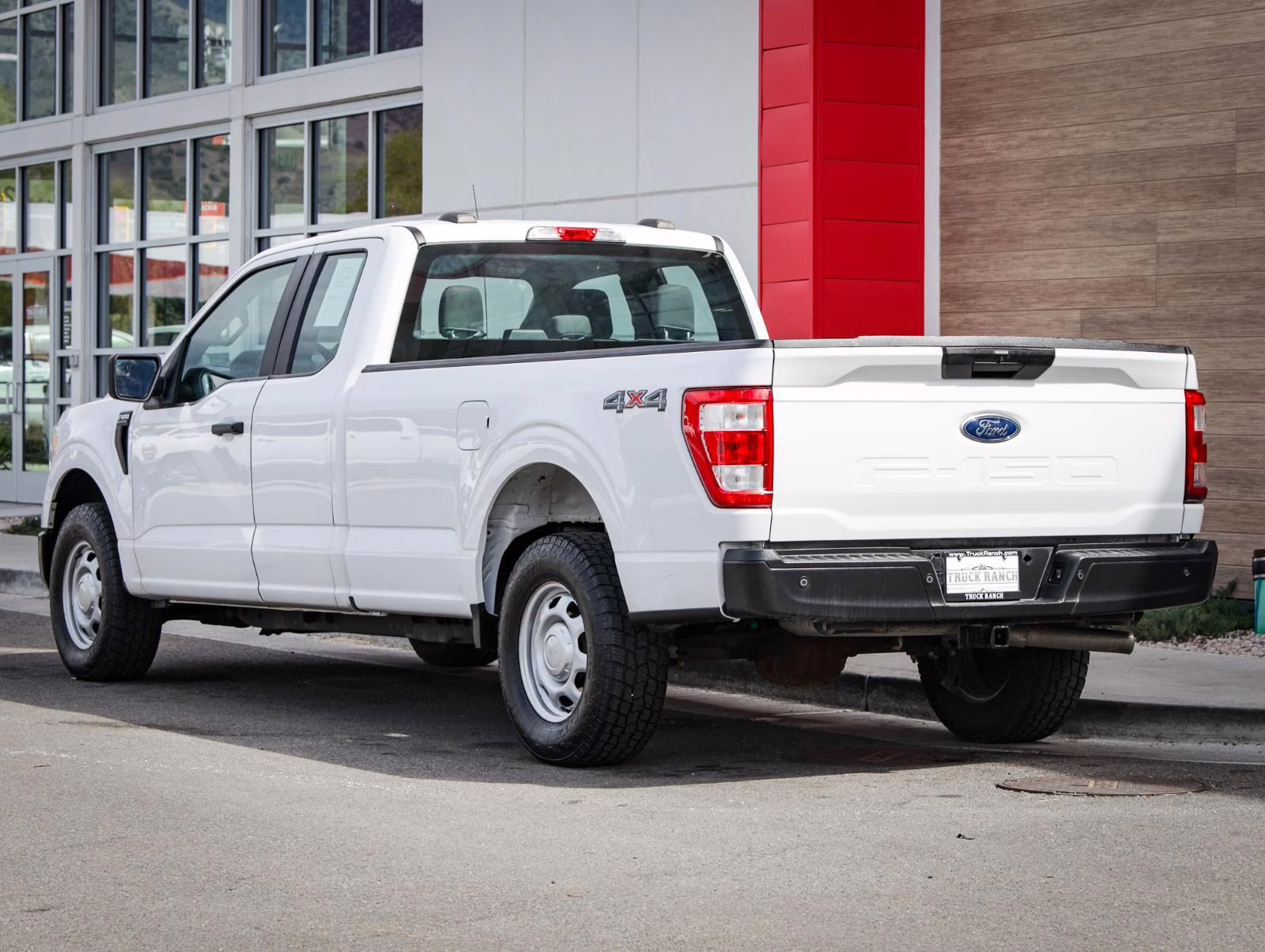 2021 Oxford White Ford F-150 XL 4X4 Truck