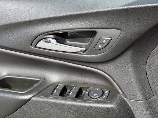 2023 Summit White Chevrolet Equinox LT FWD SUV