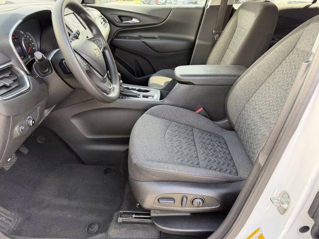 2023 Summit White Chevrolet Equinox LT FWD SUV