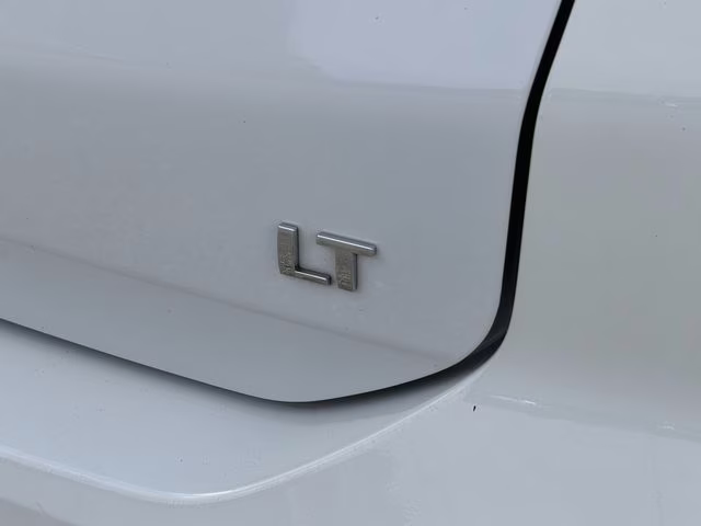 2023 Summit White Chevrolet Equinox LT FWD SUV