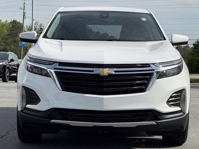 2023 Summit White Chevrolet Equinox LT FWD SUV